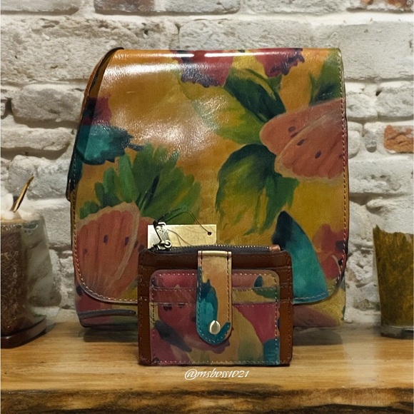 Patricia Nash Lily Granada Italian Leather Crossbody + Cardholder in Wtrbfy - Picture 4 of 5